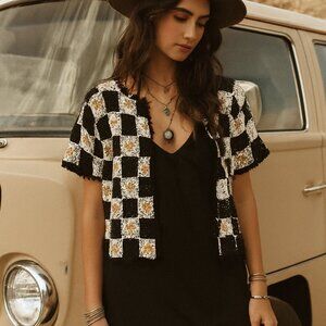 Y2K Fairy Grunge Fiorlini Sweater Medium Black White Daisy Crochet Cardigan